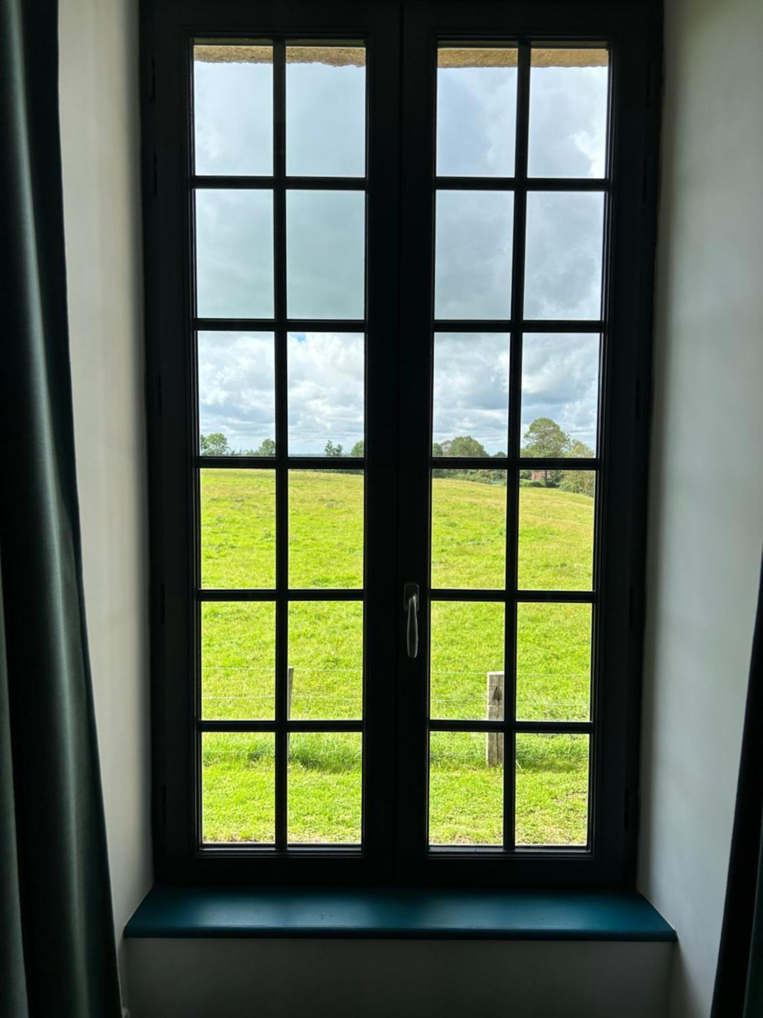 Chateau De Franquetot & D Day Collins Museum Sainte-Mère-Église 외부 사진